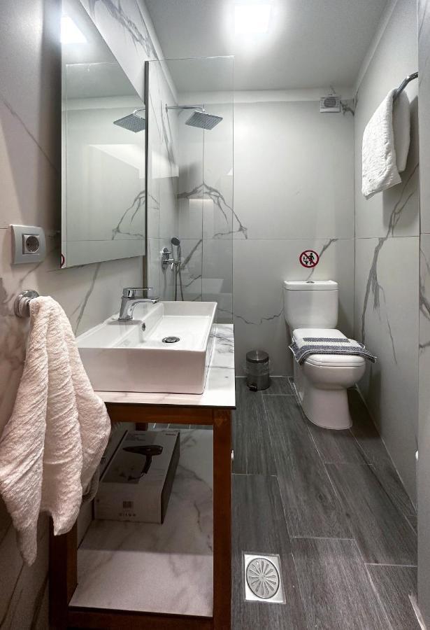 Rodosrooms Rhodes City Esterno foto